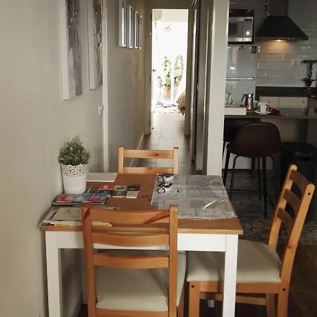 For Rent Iii Apartment *